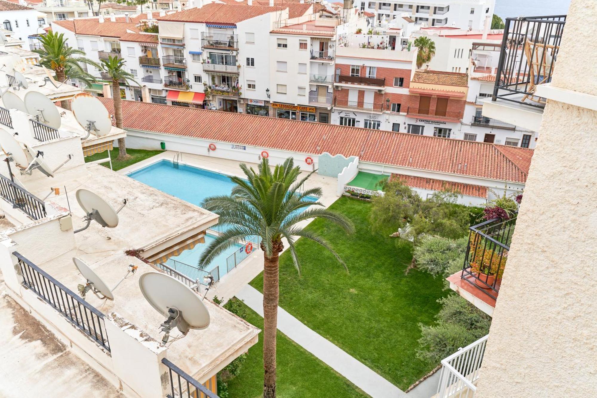 1 Bed Apartment With Sea View Nerja Esterno foto